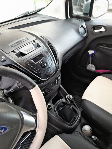 FORD TOURNEO COURIER