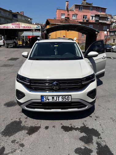 VOLKSWAGEN T-CROSS