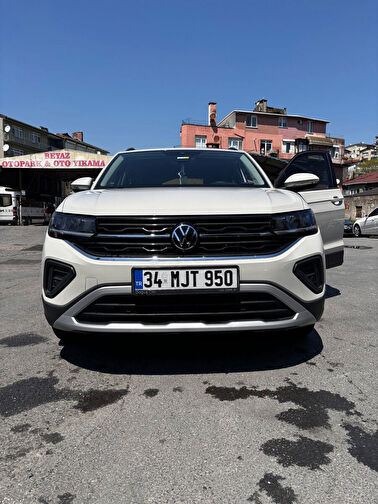 VOLKSWAGEN T-CROSS