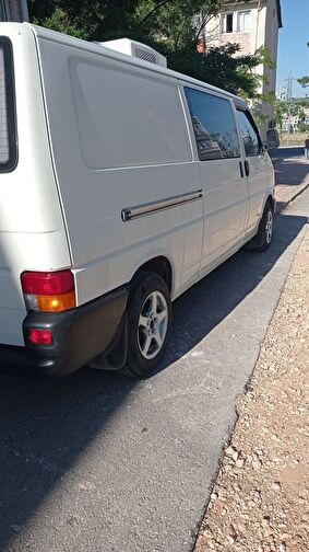 VOLKSWAGEN TRANSPORTER