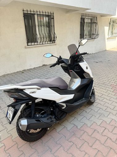 Voge SR1