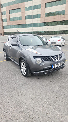 NISSAN JUKE
