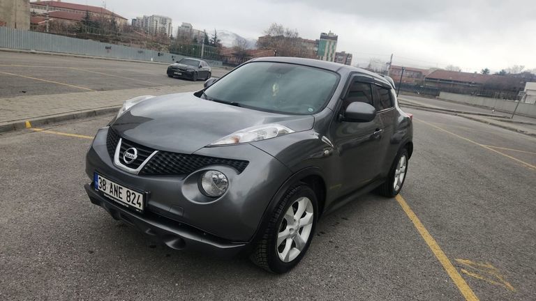 NISSAN JUKE