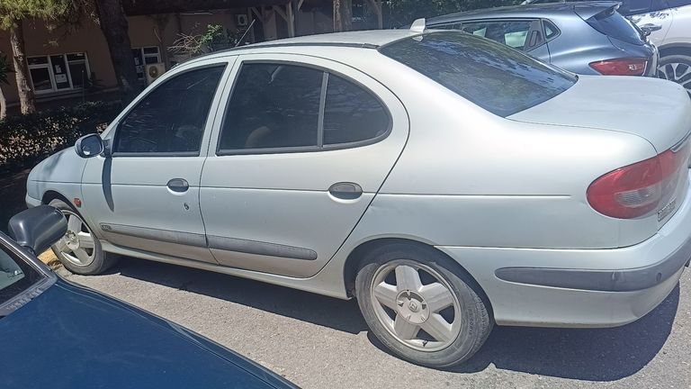 RENAULT MEGANE
