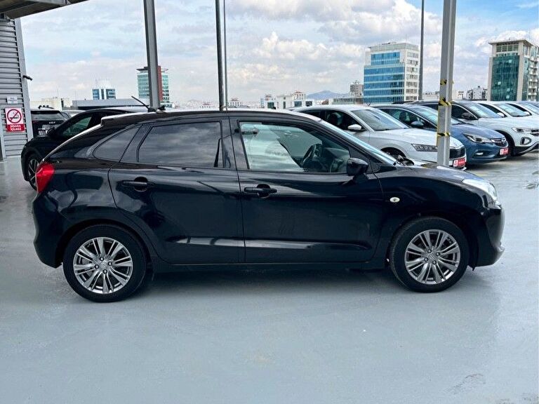 SUZUKI BALENO