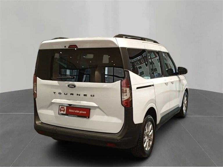 FORD TOURNEO COURIER