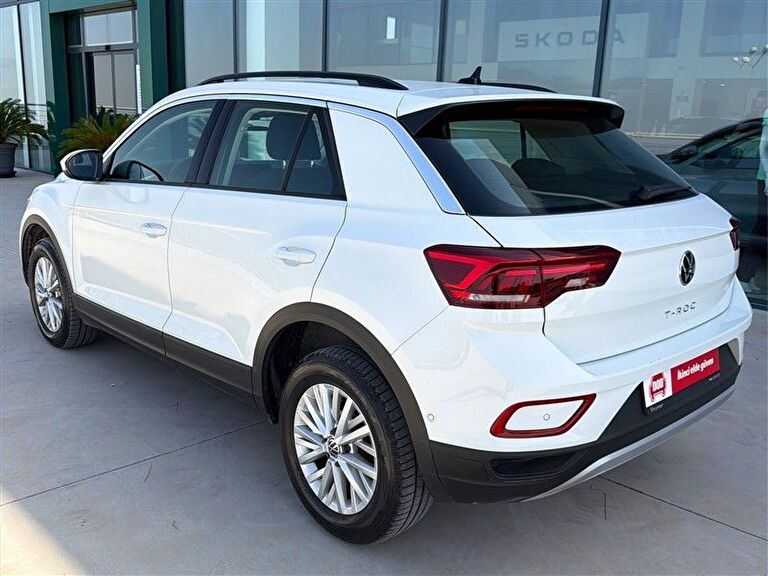 VOLKSWAGEN T-ROC