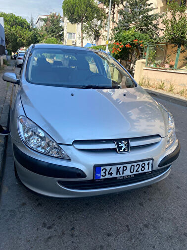 PEUGEOT 307