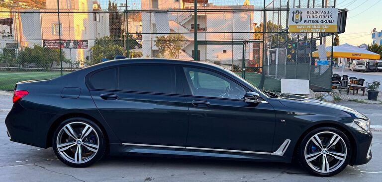 BMW 7 SERISI