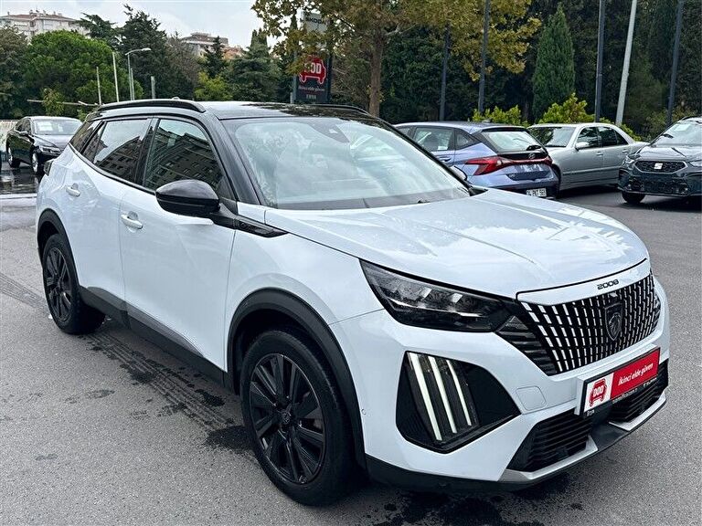 PEUGEOT 2008