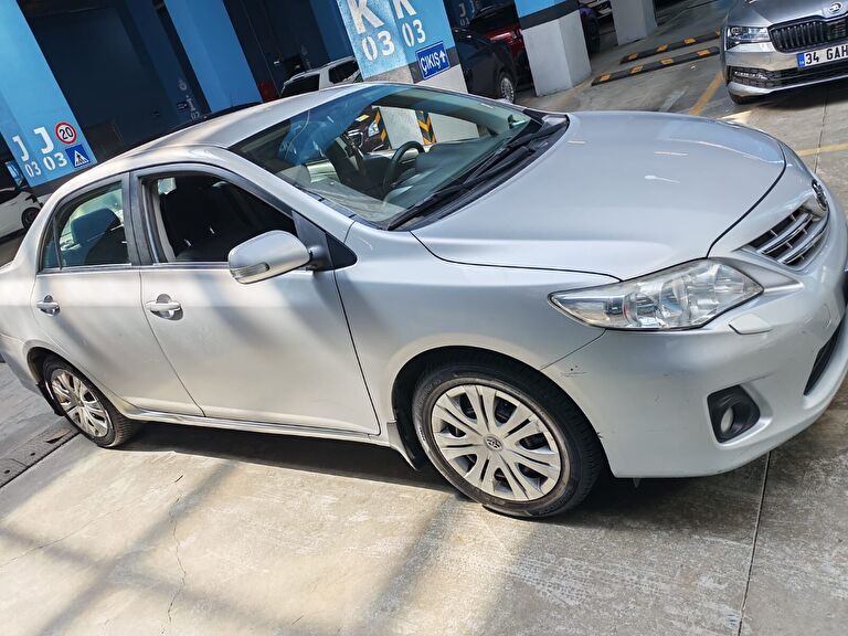 TOYOTA COROLLA
