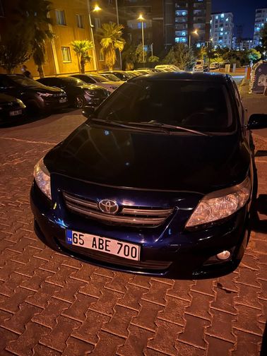 TOYOTA COROLLA