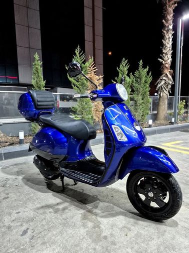 Piaggio Vespa Cosa