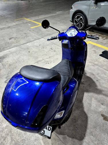 Piaggio Vespa Cosa