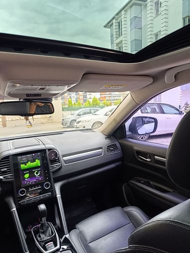 RENAULT KOLEOS