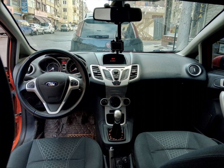 FORD FIESTA
