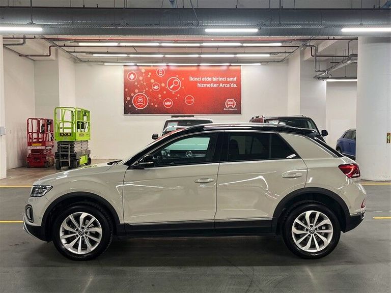VOLKSWAGEN T-ROC