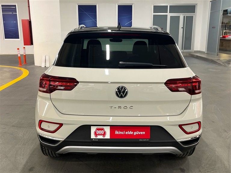 VOLKSWAGEN T-ROC