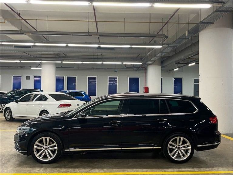 VOLKSWAGEN PASSAT VARIANT