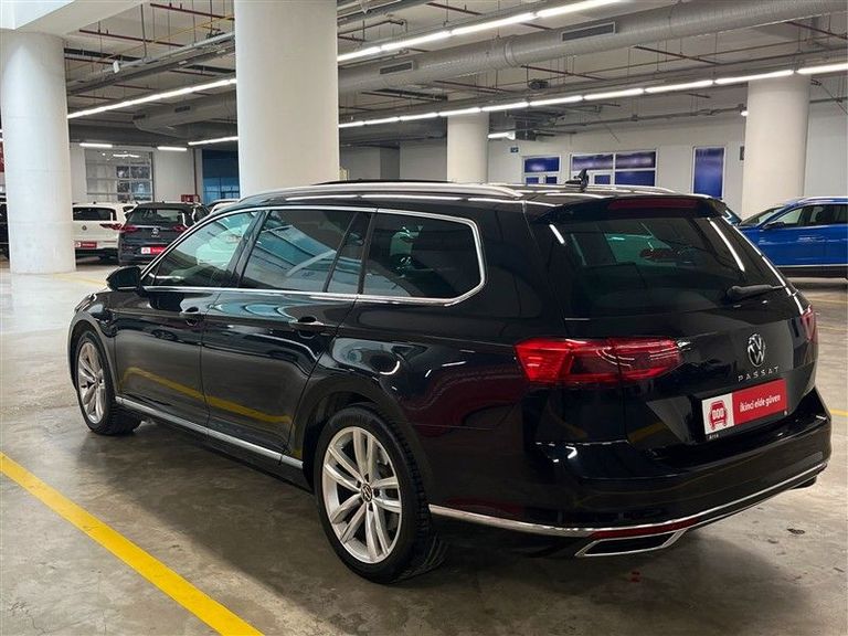 VOLKSWAGEN PASSAT VARIANT