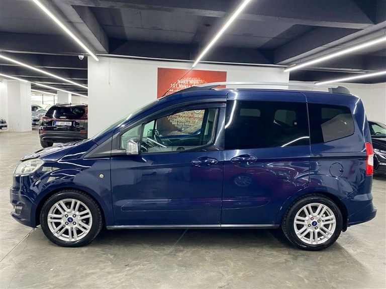 FORD TOURNEO COURIER