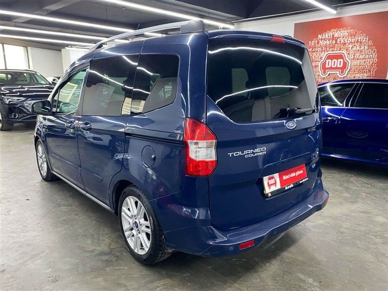 FORD TOURNEO COURIER