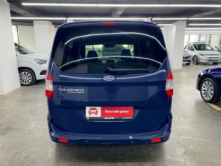 FORD TOURNEO COURIER