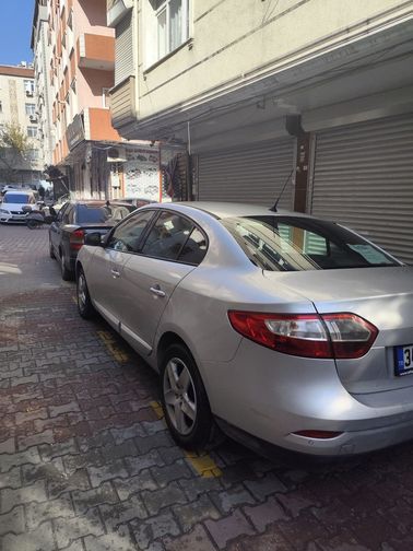 RENAULT FLUENCE
