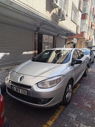 RENAULT FLUENCE
