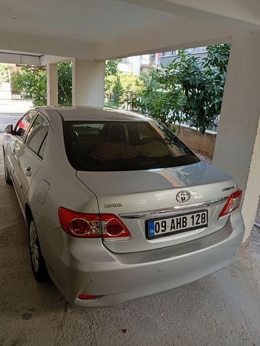 TOYOTA COROLLA