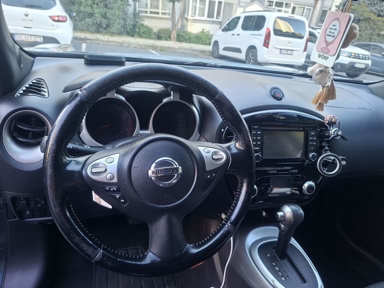 NISSAN JUKE