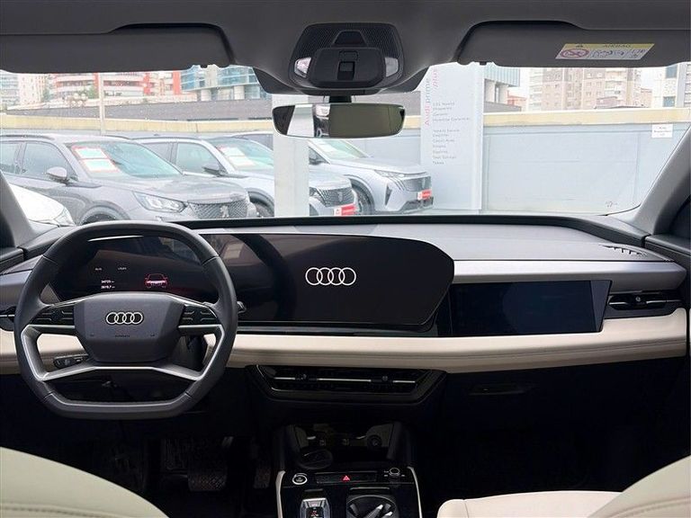 AUDI Q6 E-TRON