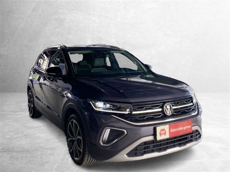 VOLKSWAGEN T-CROSS