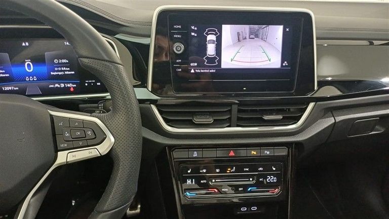 VOLKSWAGEN T-ROC