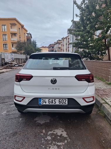 VOLKSWAGEN T-ROC