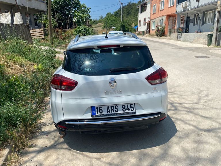 RENAULT CLIO SPORT TOURER