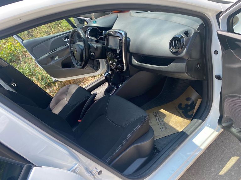 RENAULT CLIO SPORT TOURER