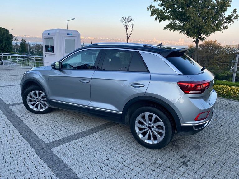 VOLKSWAGEN T-ROC