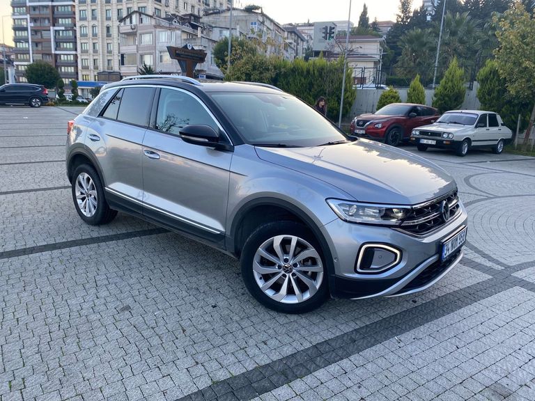VOLKSWAGEN T-ROC