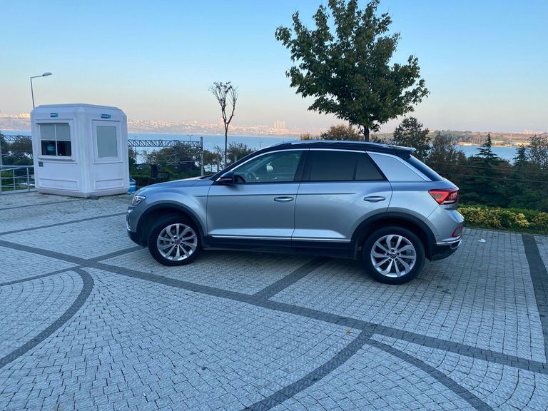 VOLKSWAGEN T-ROC