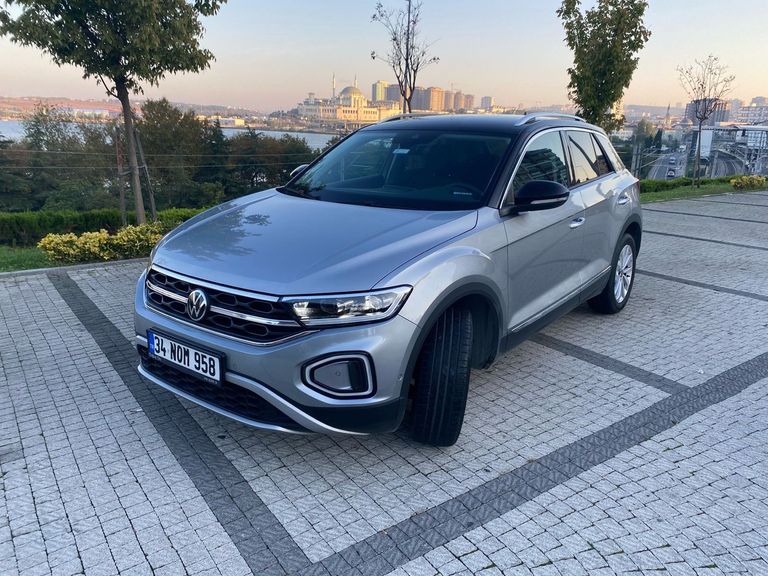 VOLKSWAGEN T-ROC