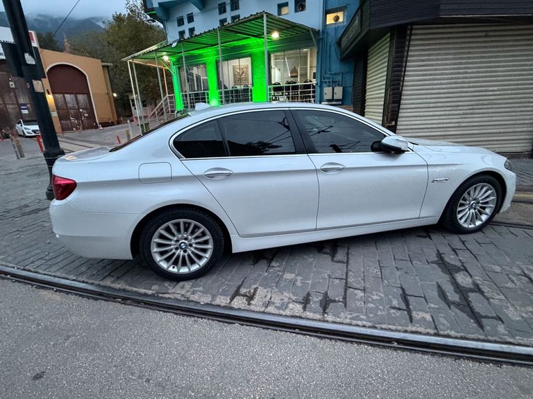 BMW 5 SERISI