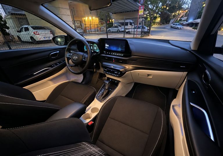 HYUNDAI BAYON