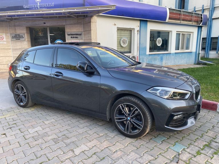 BMW 1 SERISI