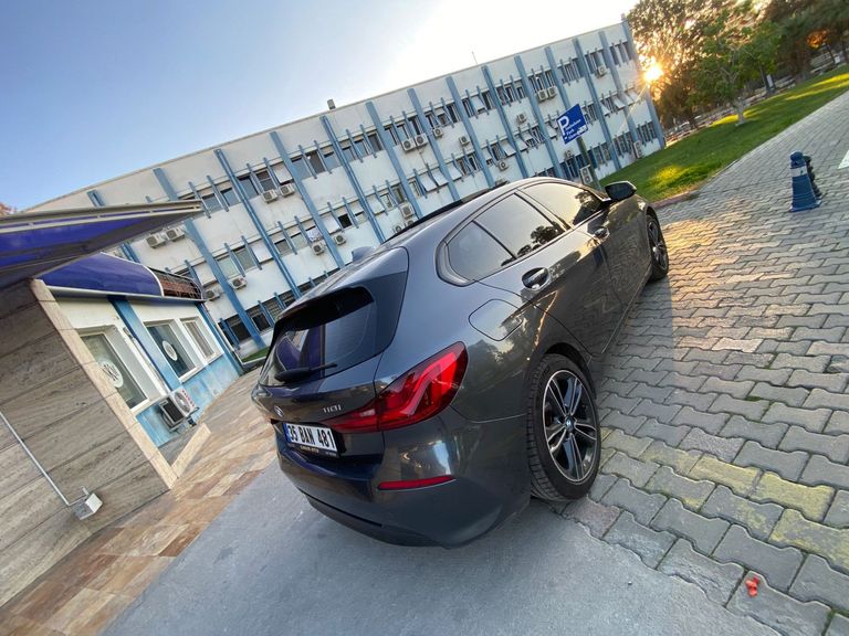 BMW 1 SERISI