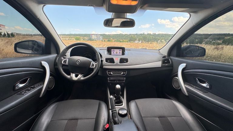 RENAULT FLUENCE