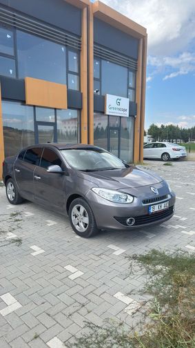 RENAULT FLUENCE