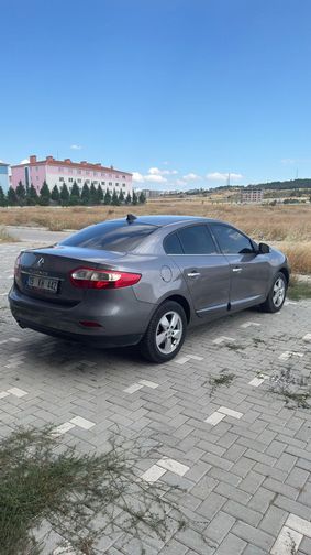 RENAULT FLUENCE