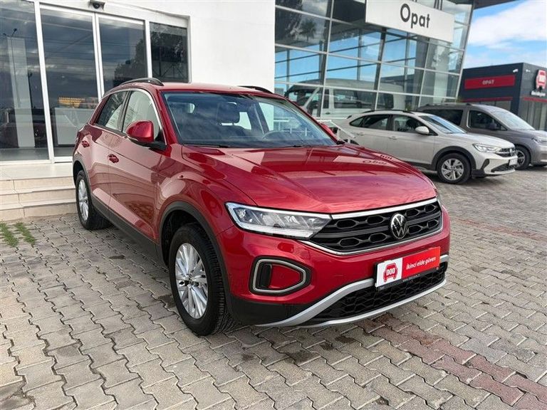 VOLKSWAGEN T-ROC