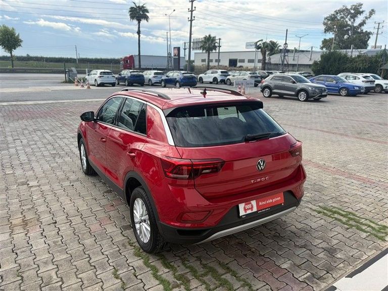 VOLKSWAGEN T-ROC